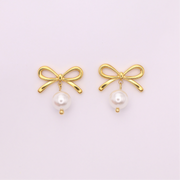 Coquette Pearl Earrings
