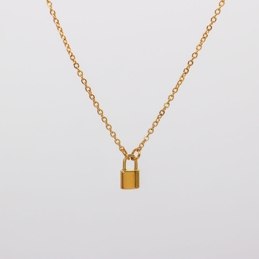 Fixed Lock Necklace